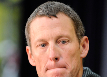 //lance armstrong apology livestrong