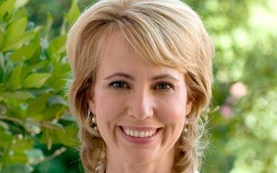 //gabrielle_giffords_shot__