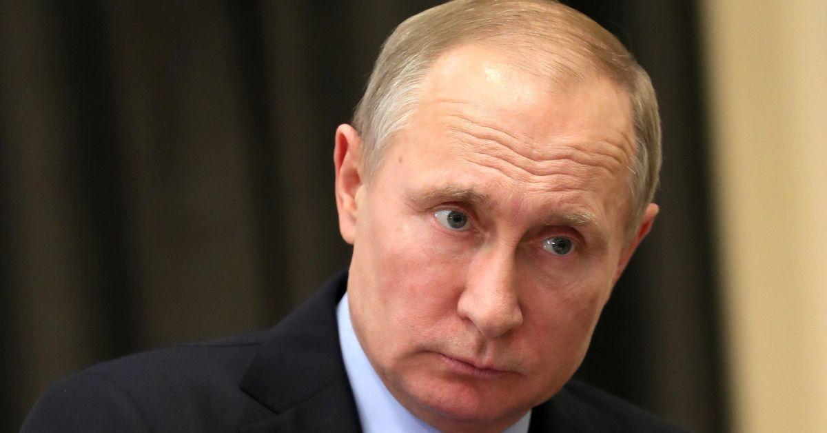 Putin 'Gets Tired Quickly' & Suffers 'Frequent Bouts Of Dizziness'