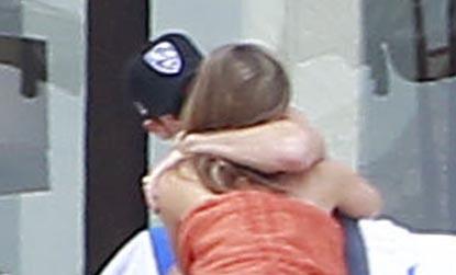 //jennifer aniston justin theroux cabo bikini