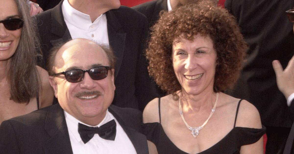 danny devito too chicken to get back with rhea perlman