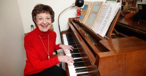 lauren pazienza arrested over death of broadway singing coach barbara maier gustern