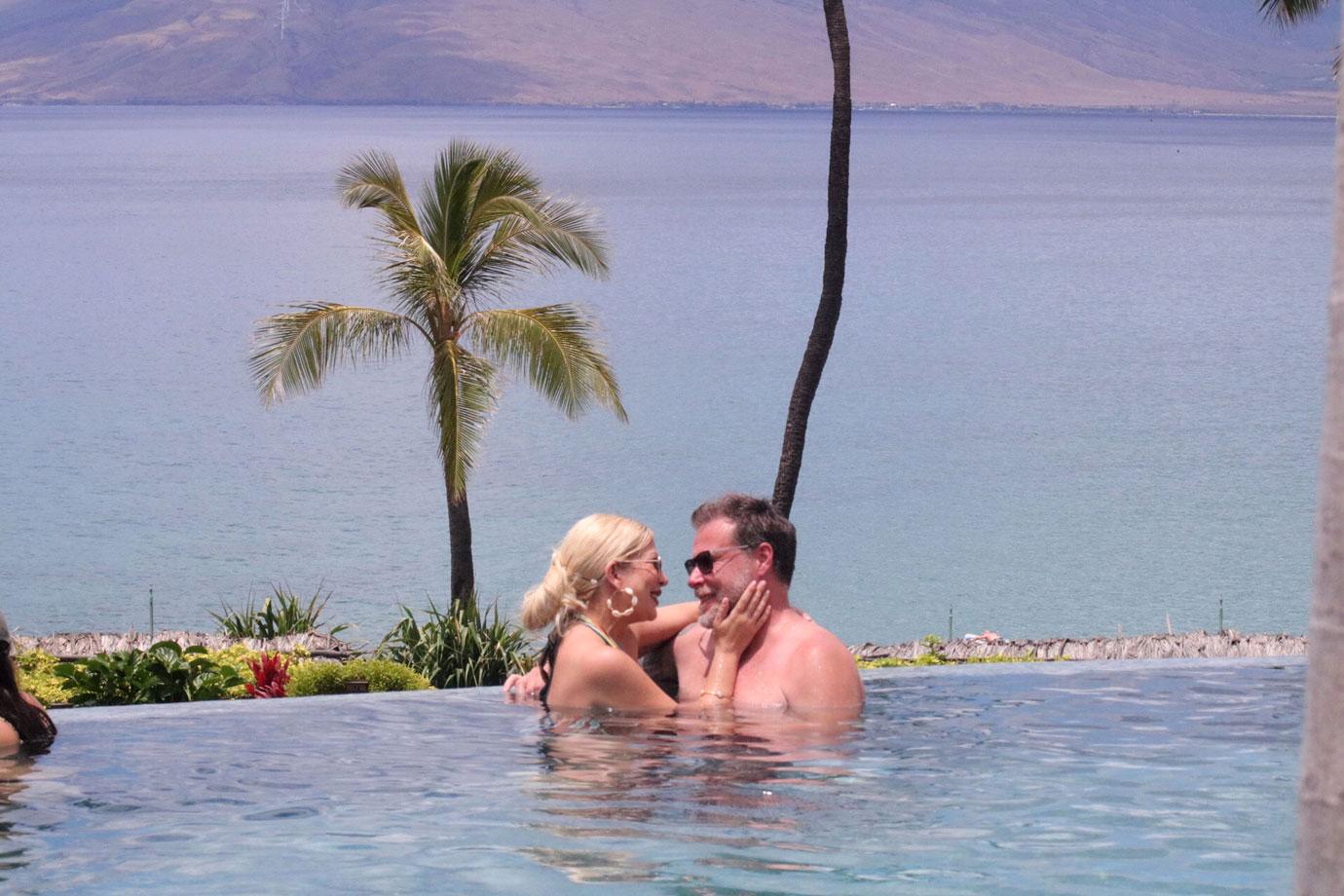 Tori Spelling Wears Swimsuit, Kisses Dean McDermott In Hawaii