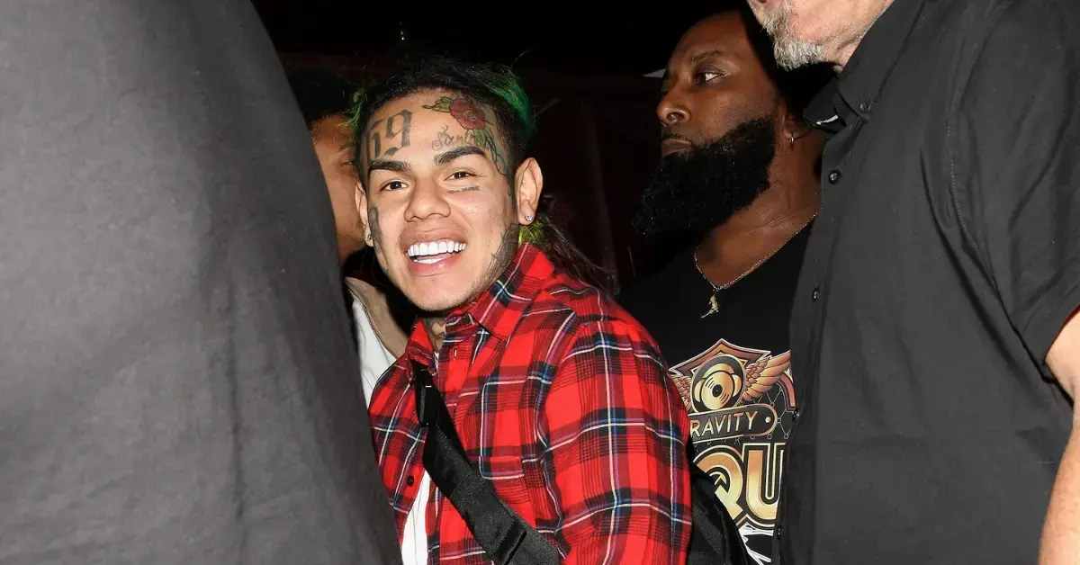 tekashi ixine reacts after getting sucker punched at nightclub