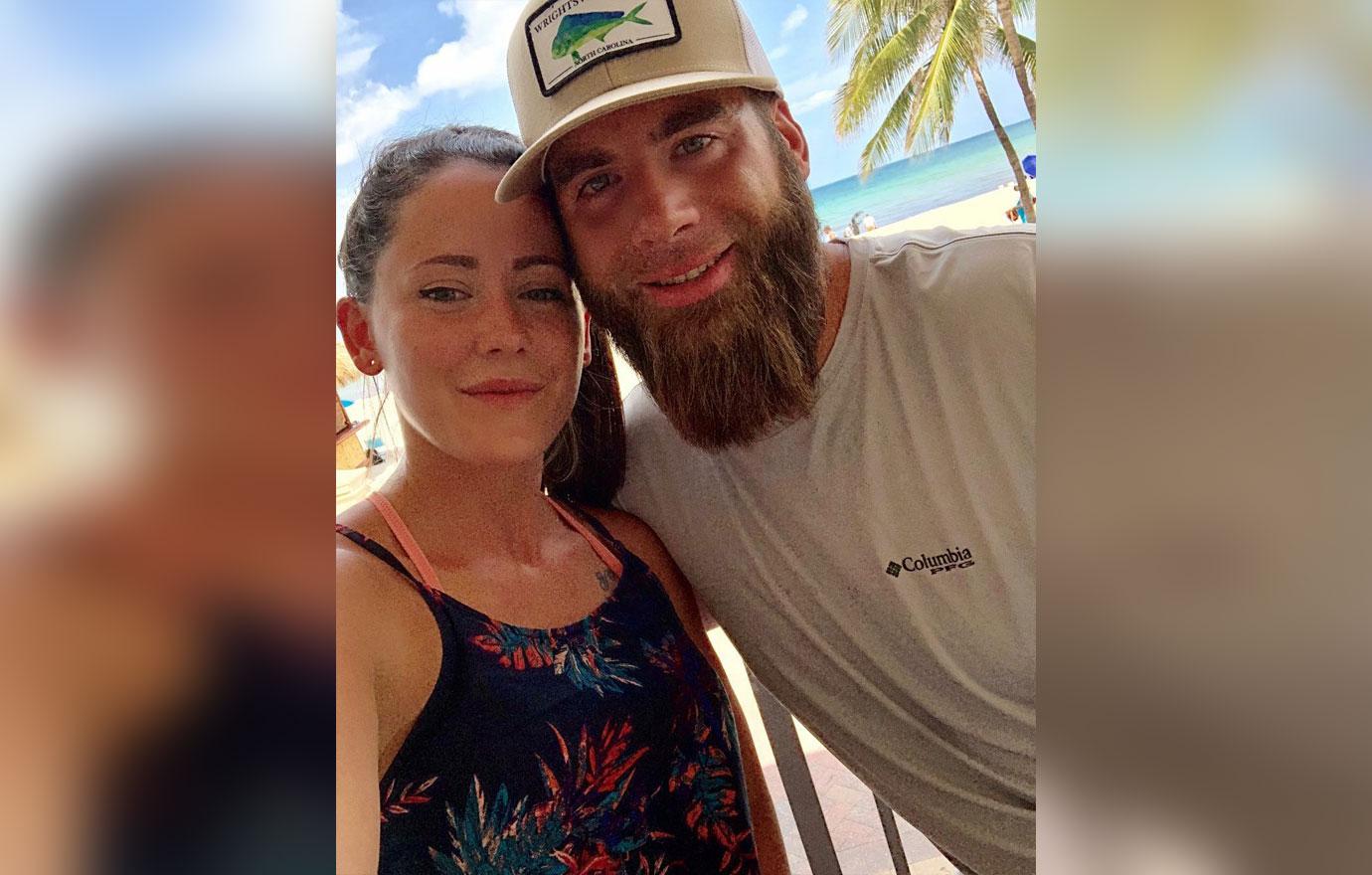 More Marital Issues! Jenelle Evans Posts Cryptic Quotes Amid David Divorce Drama