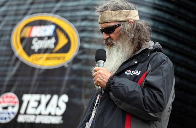 //duck dynasty phil robertson nascar prayer pp