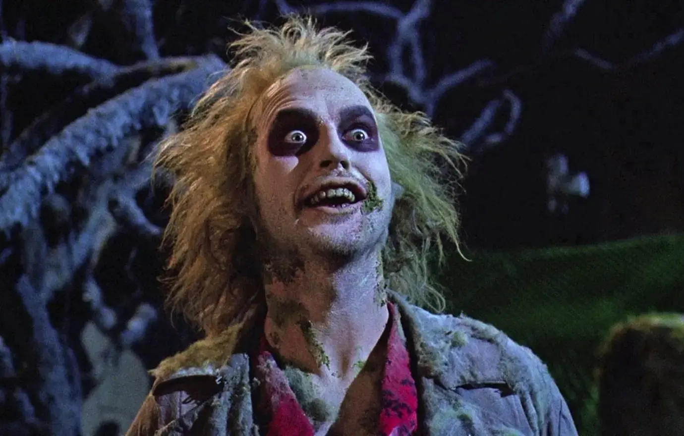 universal studios lawsuit beetlejuice character employee racism allegations lawsuit