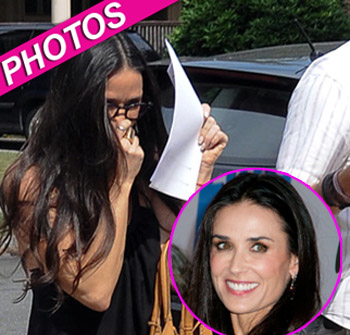 //demi moore set nyc