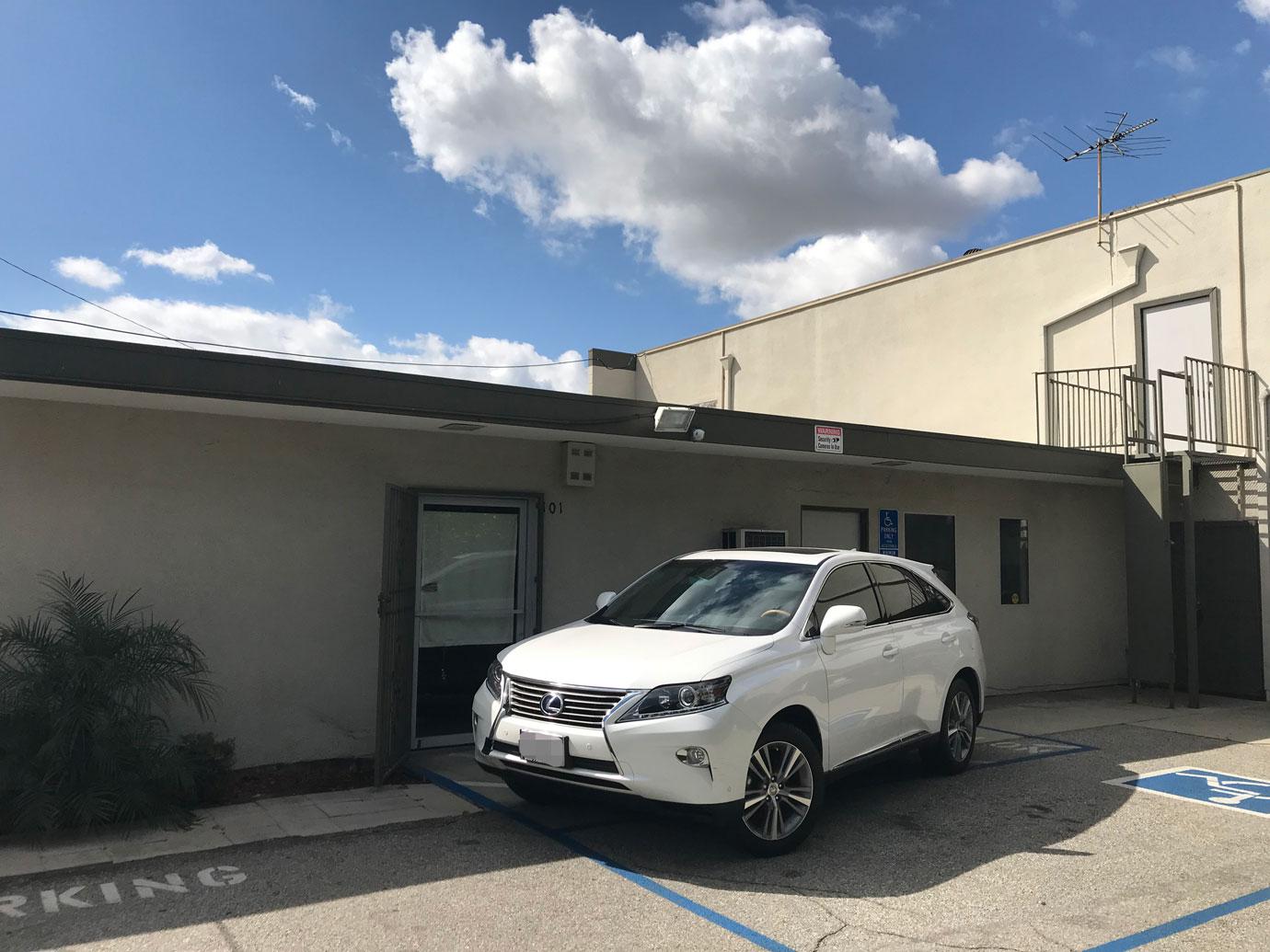 //eva mendes parks suv disabled spot