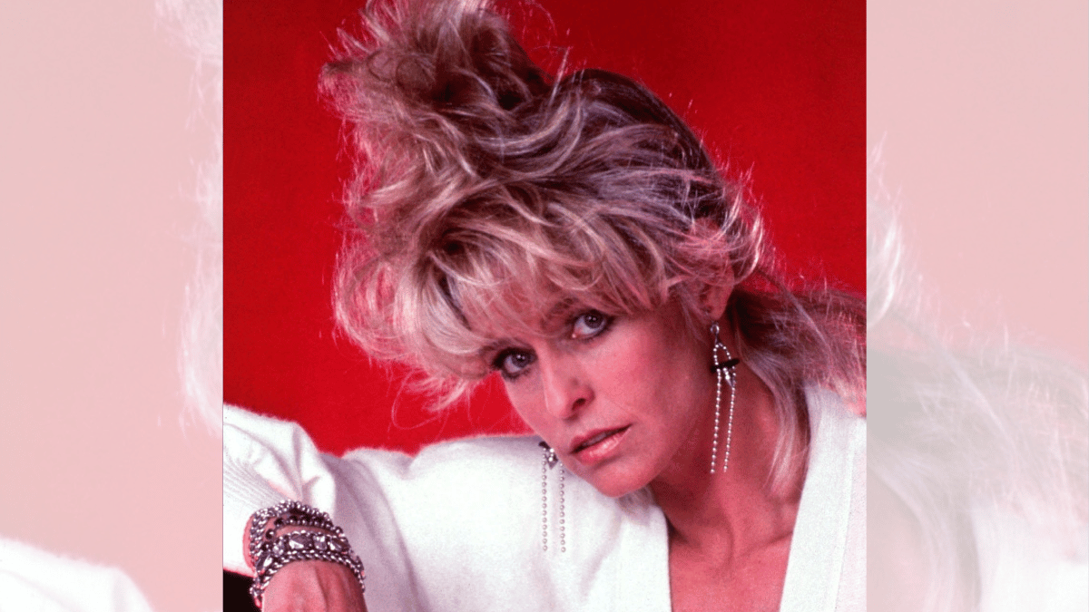 Farrah Fawcett wrote love letters to Greg Lott during their romance.