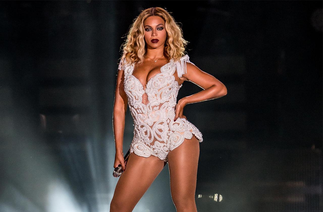 //beyonce flaunts post baby curves on instagram pp