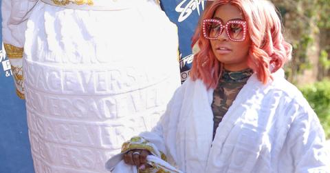 Blac Chyna Bathrobe Red Carpet Upset Hiding Butt Pics
