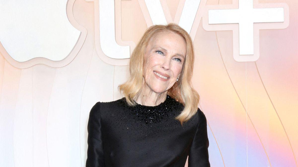 Johns Hopkins Medicine noted dextrocardia with situs inversus, the condition Catherine O'Hara had, can be linked to other heart and lung issues.