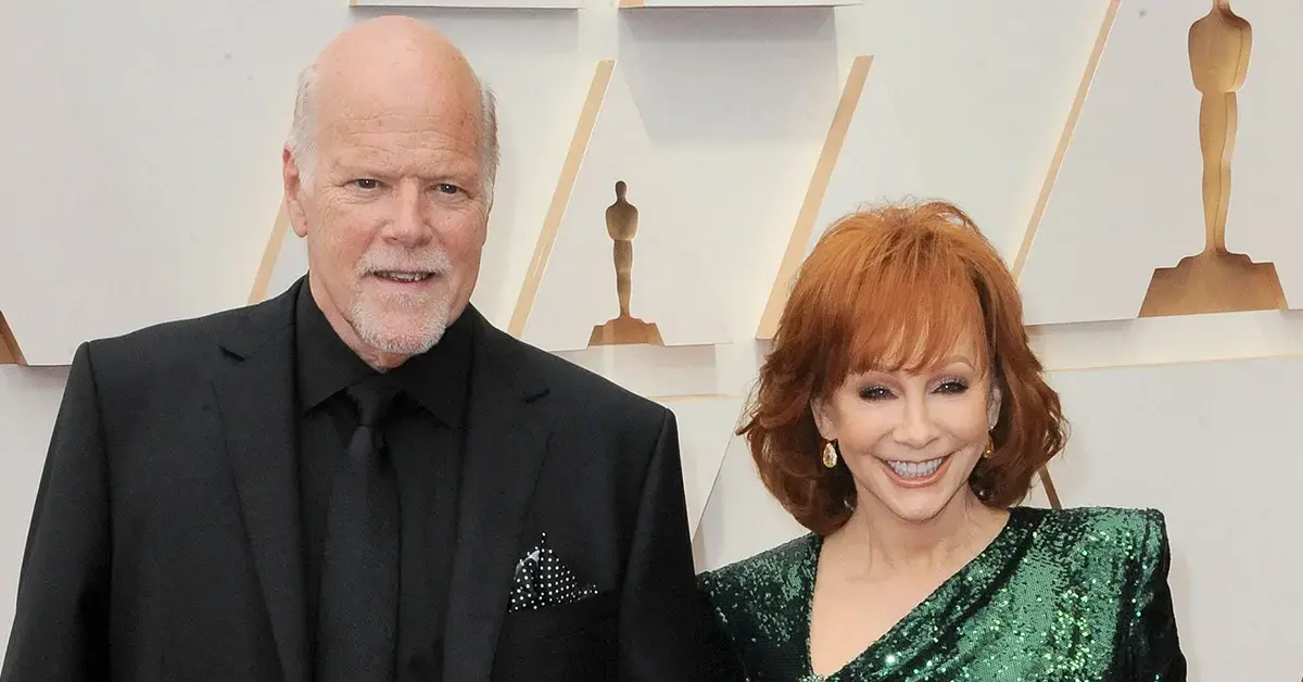 reba mcentire has whipped actor boyfriend rex linn