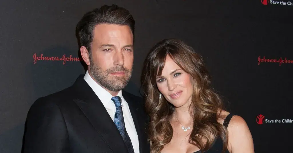 ben affleck jennifer garner reunite thanksgiving event jennifer lopez