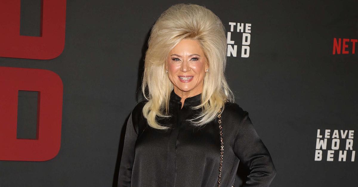 julia roberts sparks friendship theresa caputo