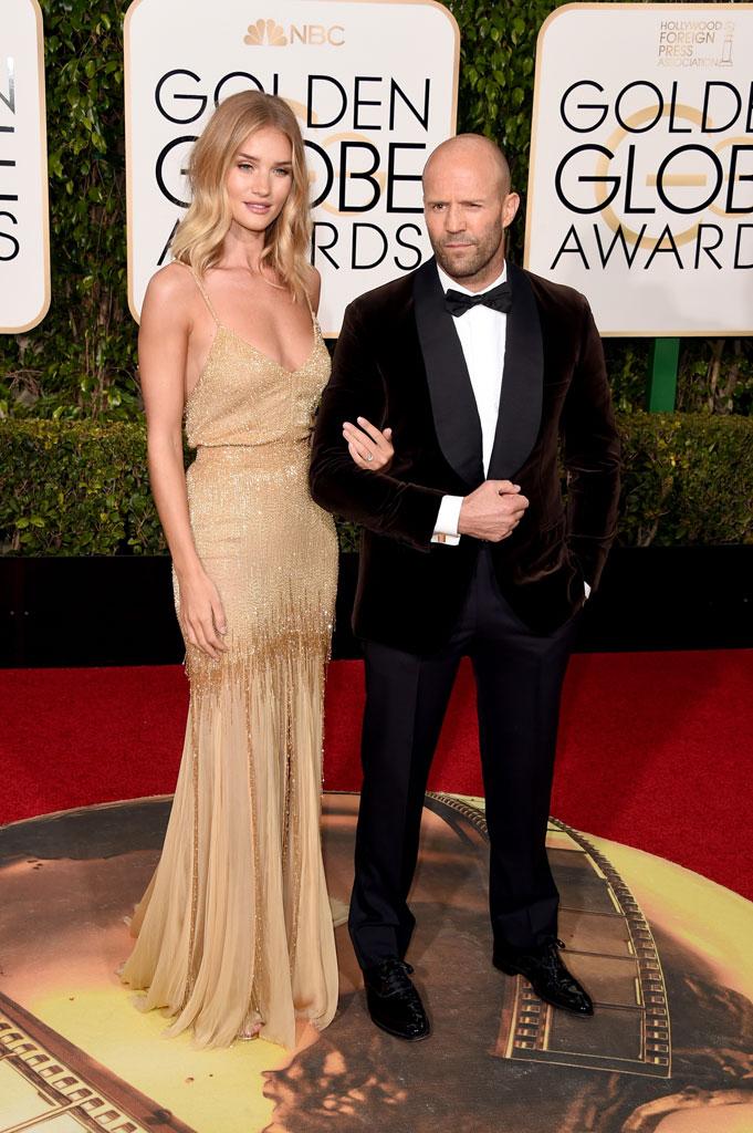 //rosie huntington whiteley jason statham engaged ring golden globes red carpet