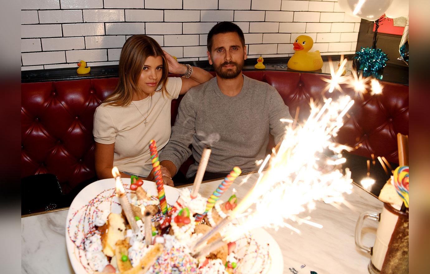 Scott Disick And Sofia Richie Have Dinner In Las Vegas Sugar Factory