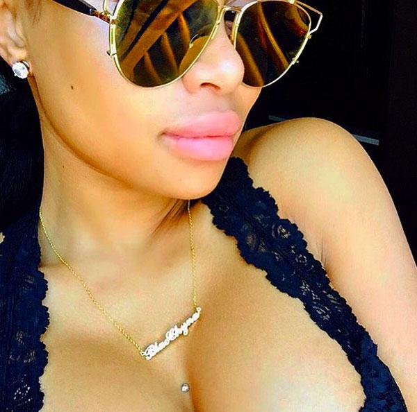 //Blac Chyna Kylie Jenner Boobs