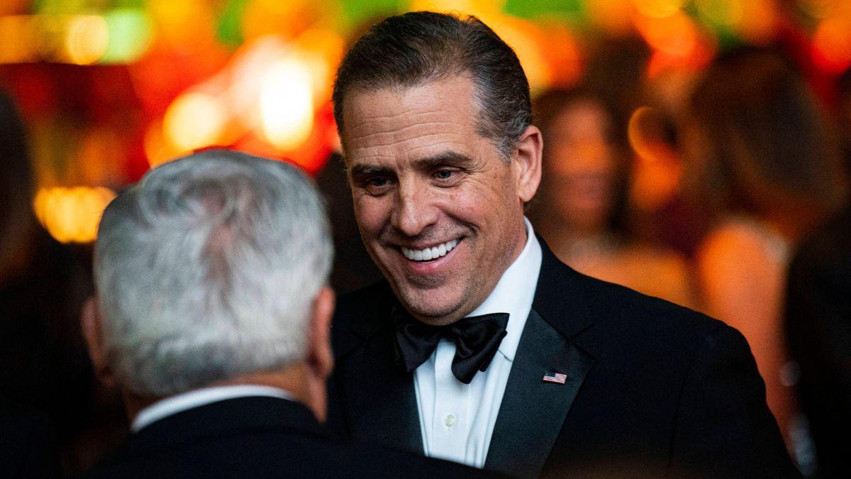 image of Hunter Biden claimed Ted Cruz gives off 'a really, really kinky' vibe after being asked which MAGA politician's laptop he'd most like to see exposed.