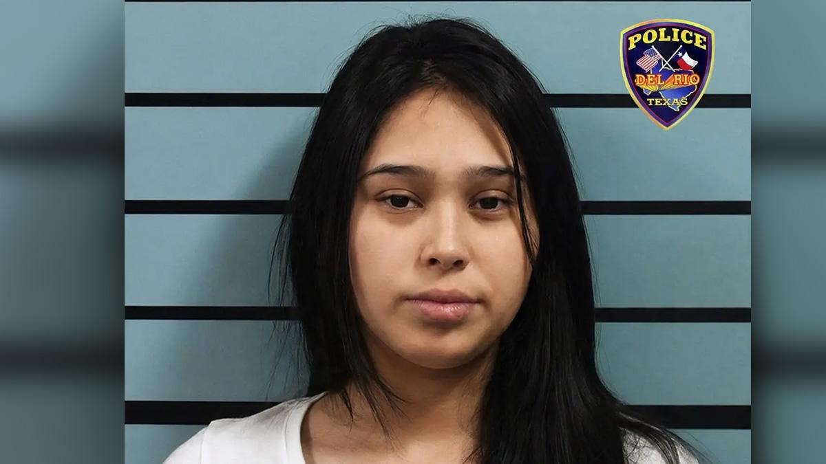 A third friend, Kyandra Renee Faz, 21, was also charged with murder.