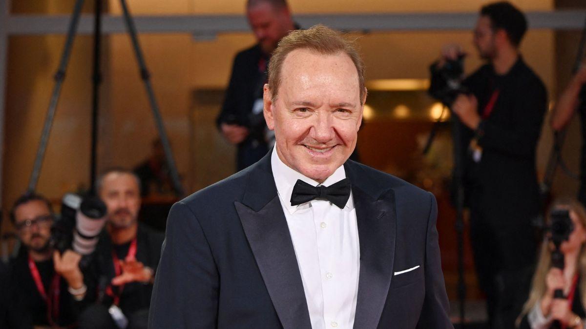Kevin Spacey has been seeking help from powerful pals as he struggles to revive his acting career.