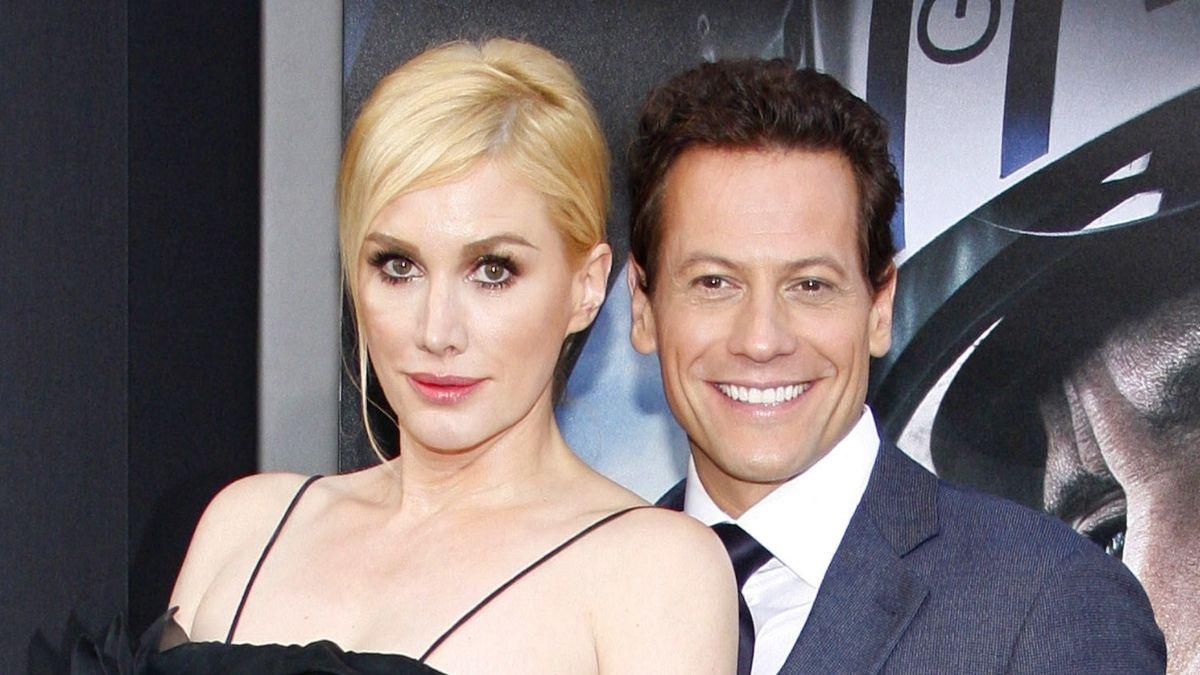 picture of Alice Evans and Ioan Gruffudd