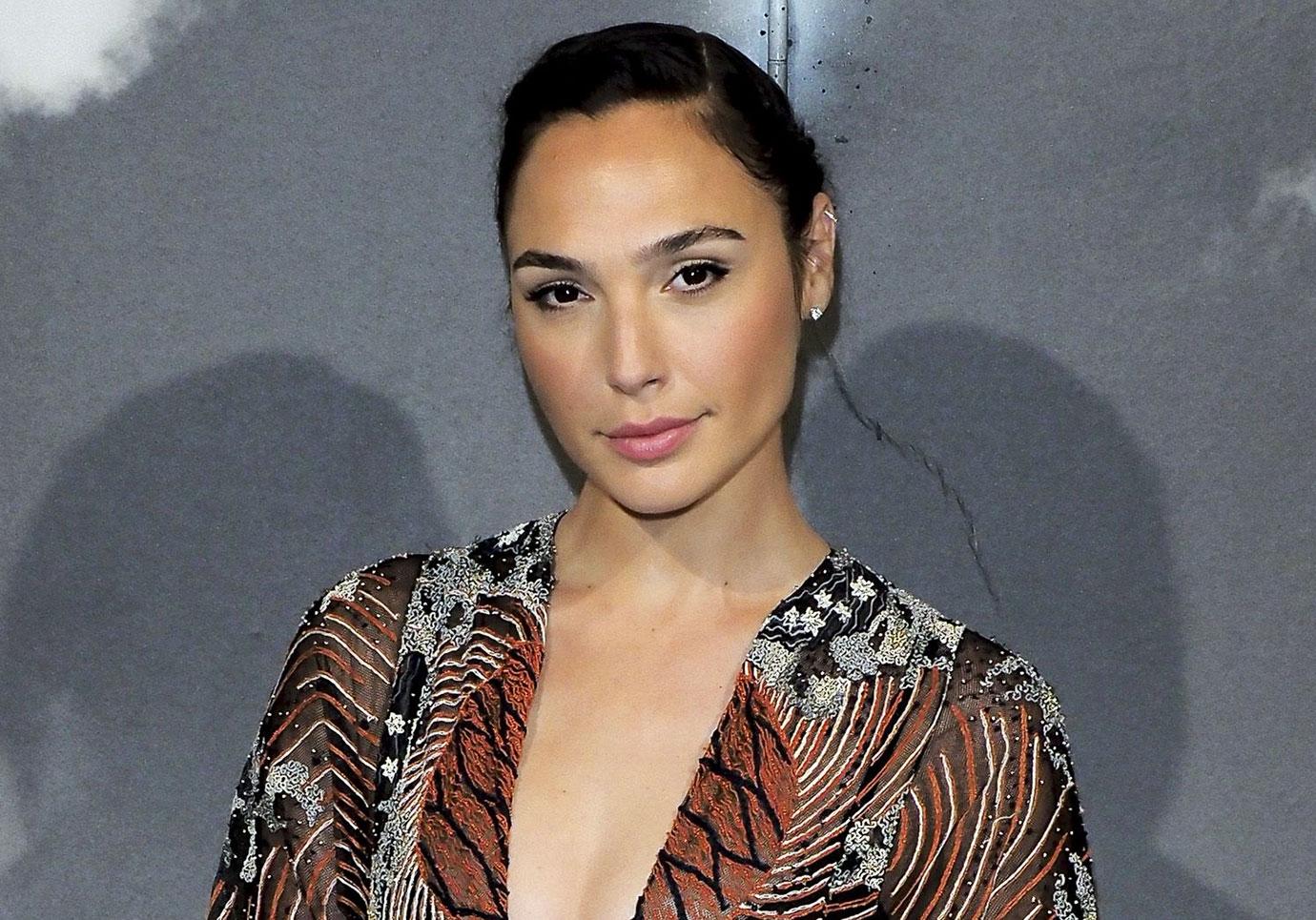 Gal Gadot Standing Proud! Celebrity Veterans Honored For Their Military Service