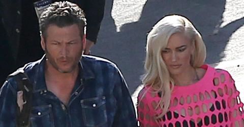 //gwen stefani blake shelton engaged denied