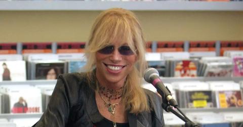 A photo of Carly Simon