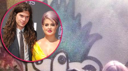 //kelly osbourne bieber pp