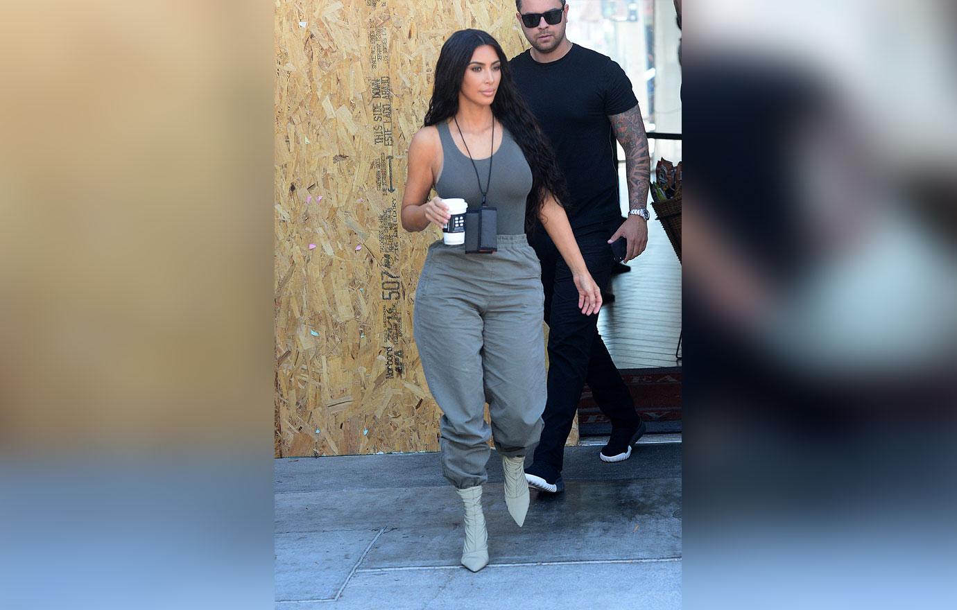 Kim Kardashian Kourtney Film Coffee Shop