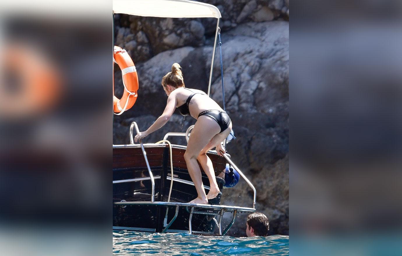 Singer Ellie Goulding Vacations With Boyfriend Caspar Jopling Bikini Pics