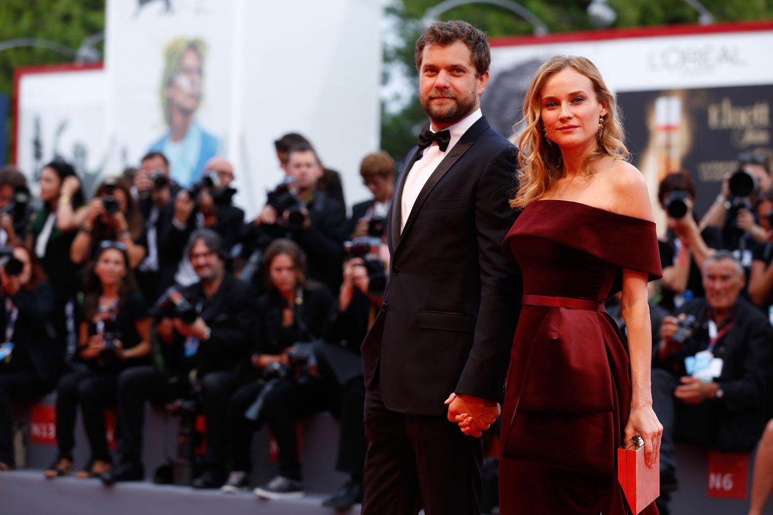 Joshua Jackson Diane Kruger Breakup PDA