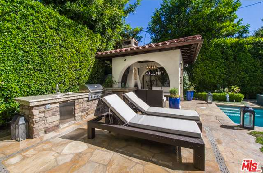 21 Photos Inside Ashley Tisdale’s Home — On Sale For 2.599 Million