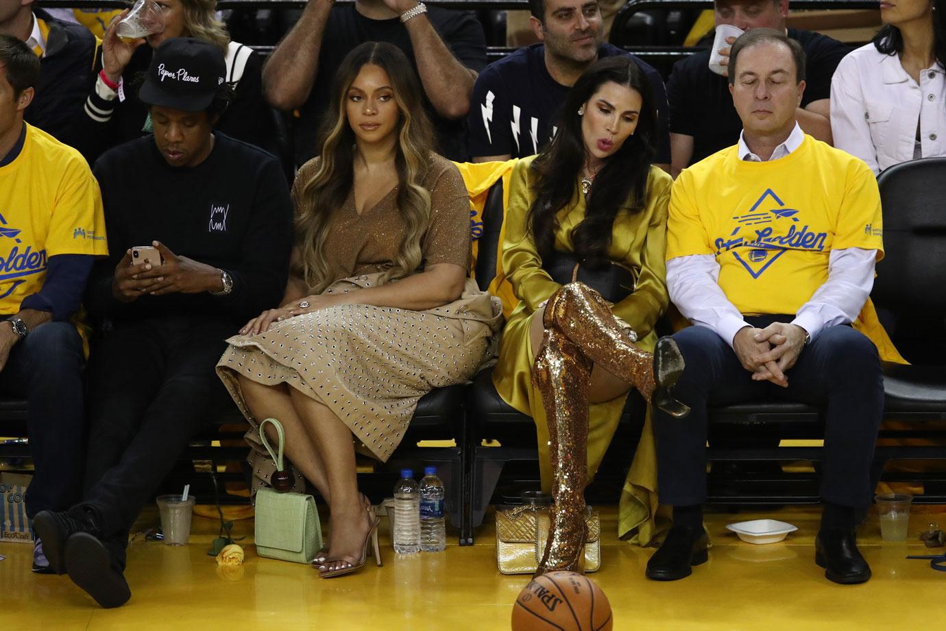 Beyonce Gives Woman Talking To Jay-Z Death Stare At NBA Finals