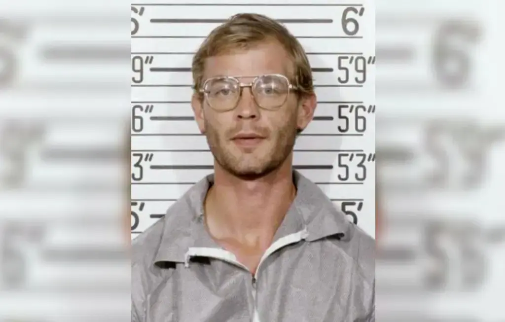 Dahmer Victim’s Family Blasts Ariana Grande's Dinner Date Comment