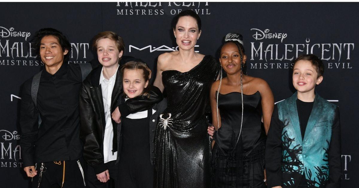 Photo of Angeline Jolie and kids