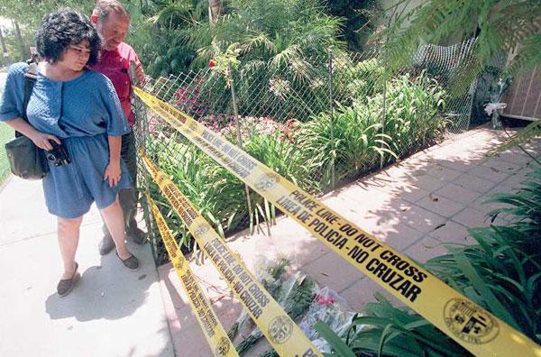 crime scene photos nicole brown simpson