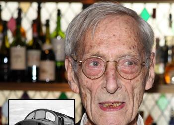 //train robber die getty