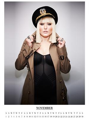 //hayley hasselhoff gets her kit hoff for uk first curvy calendar