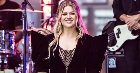 Kelly Clarkson’s Toy Shop Feud Echoes Jane Austen Ring Dispute in 2012