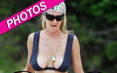//uma thurman bikini