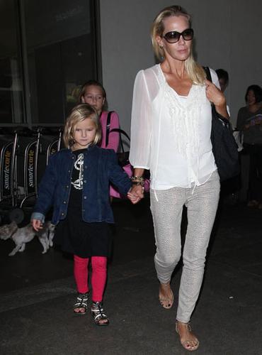 A Slim Jennie Garth Arrives At LAX Airport With Her Daughters