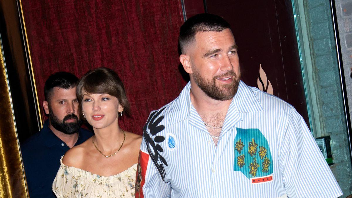 Photo of Taylor Swift and Travis Kelce