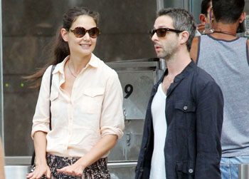 //jeremy strong katie holmes broadway