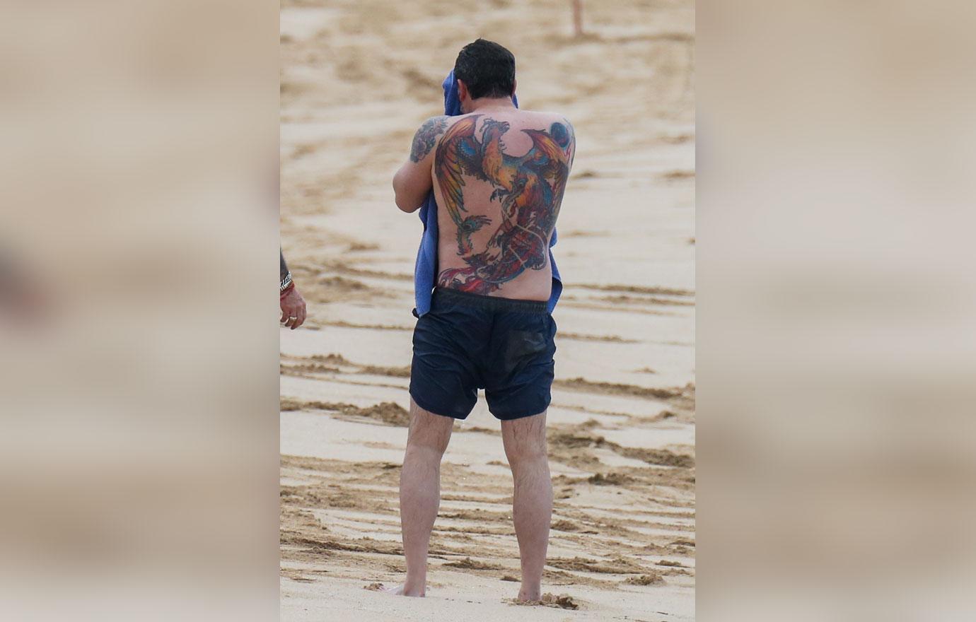 Ben Affleck Sports Back Tattoo