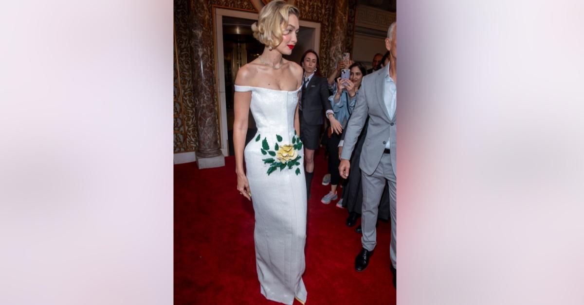 met gala  outfits photos garden of time theme