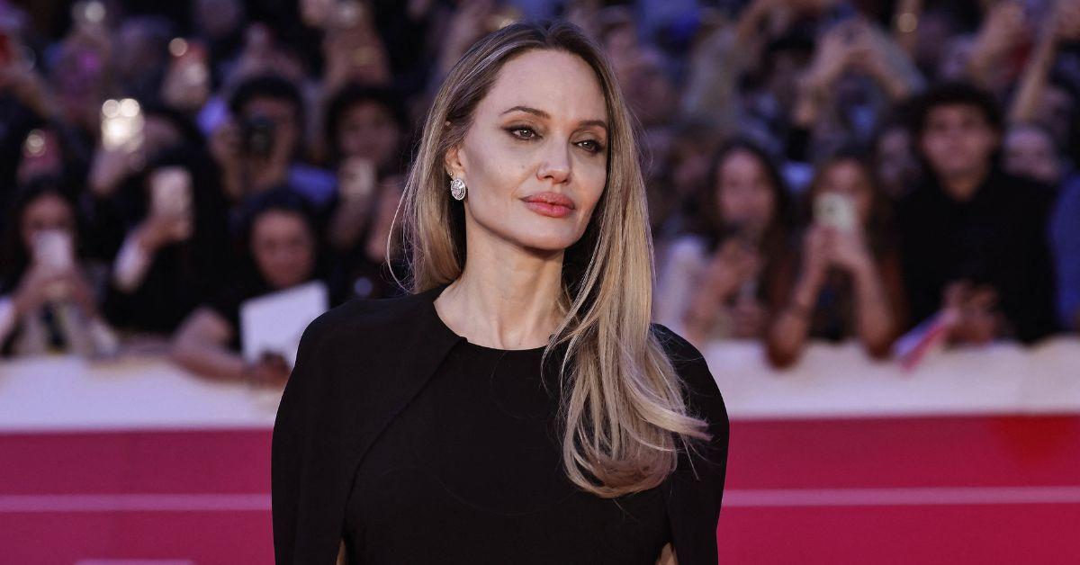 Photo of  Angelina Jolie