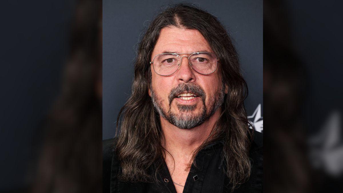 Dave Grohl has been showcasing his BBQ skills after lovechild scandal, drawing attention from fans.